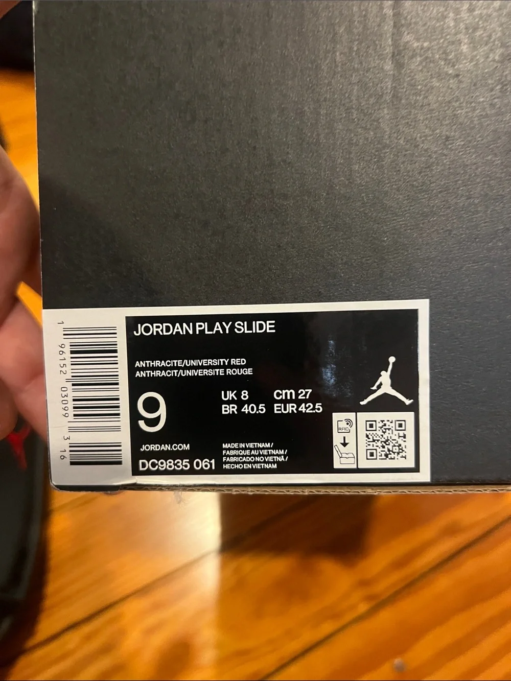 Men’s Jordan play slides